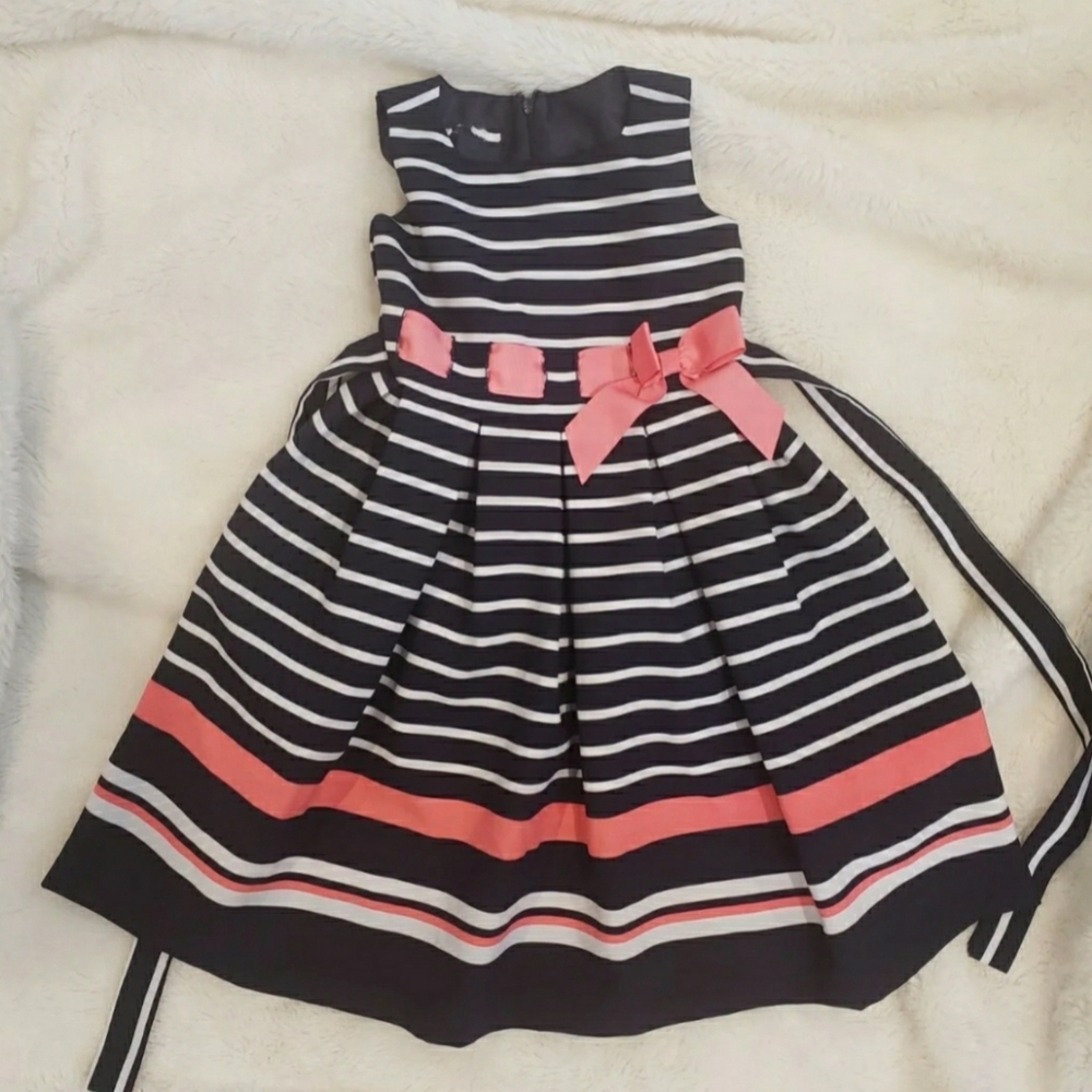 Girls Size 6 Dress